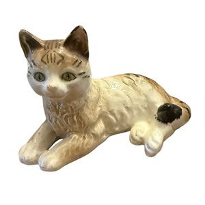 Vintage Unmarked Ceramic Cat Figurine - Brown and White